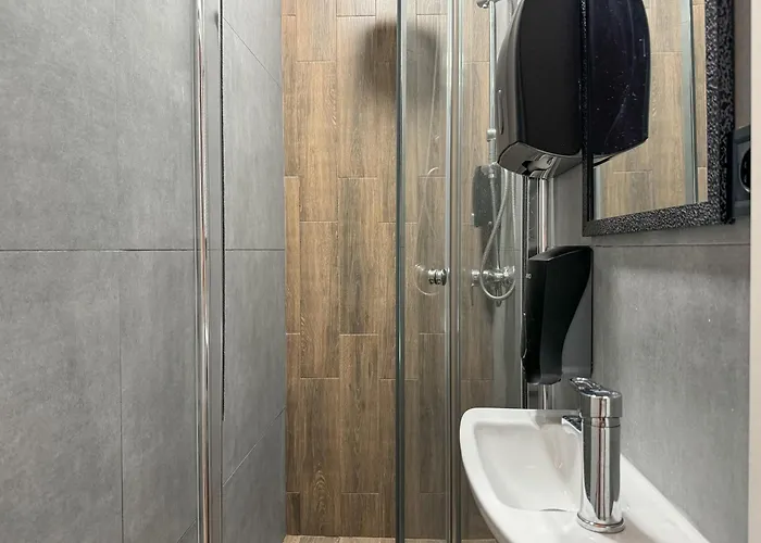 White Pearl Sadova Herberg