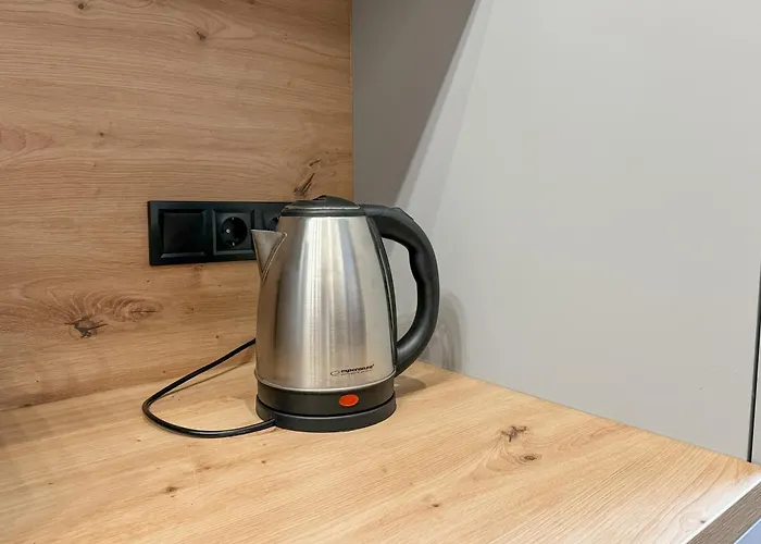 White Pearl Sadova Inn *