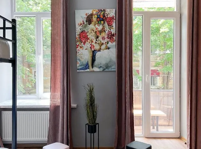 White Pearl Sadova Odessa