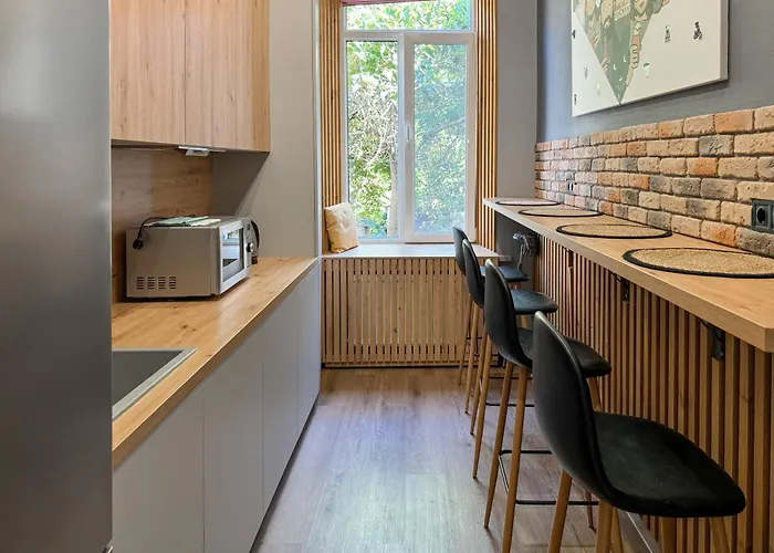 White Pearl Sadova * Odessa