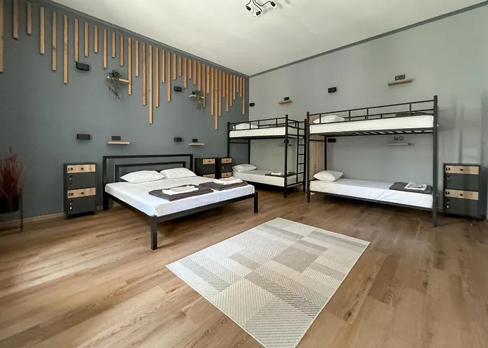 White Pearl Sadova *