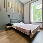 White Pearl Sadova Мініготель Одеса