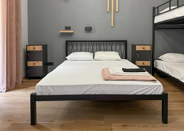 White Pearl Sadova * Odessa